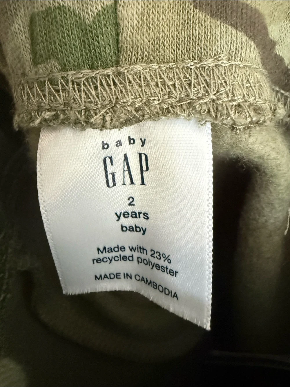 GAP - 2y - NWT camo dino sweatpants
